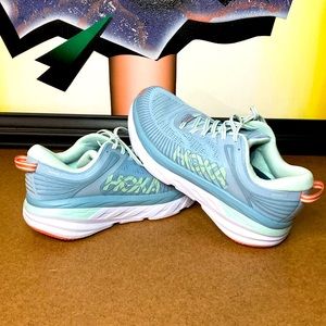Hoka one one bindi 7 sneakers